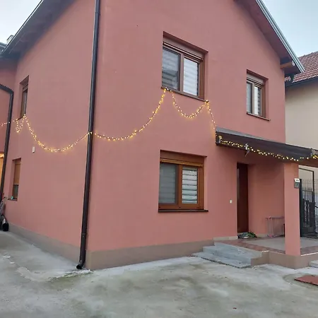 Dzena Apartment *